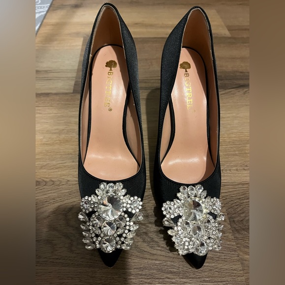 Rhinestone Decor Satin Stiletto Court Heels - Picture 3 of 6